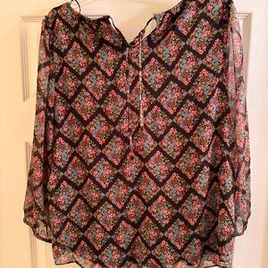 Floral Patterned Women's Top